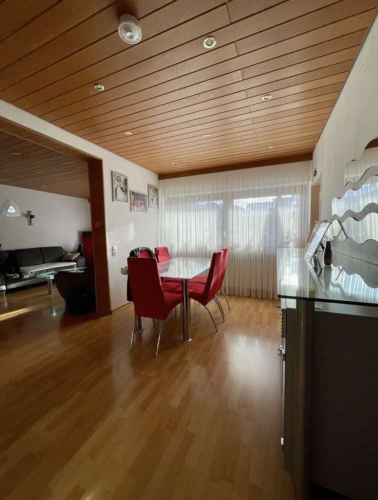 Immobilie in Reinheim - Ihr neues Zuhause: Helle 3,5 - Zimmer Wohnung mit Balkon, Carport und viel Potenzial - Bild 1