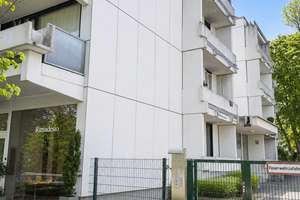 Gepflegte 2-Zimmer-Wohnung mit zwei Balkonen, Einbauküche und Duplexgaragenstellplatz – in Isarnähe – Die vollständige Adresse der Immobilie erhältst du vom Anbieter., 81379 Thalkirchen, München – Vorschaubild 2