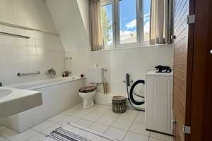 Möblierte 2-Zimmer-Wohnung mit Balkon in Düsseldorf-Oberkassel – 40549 Oberkassel, Düsseldorf – Vorschaubild 15