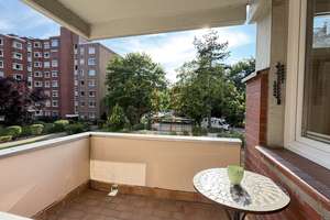 Großzügig geschnittene 4-Zimmerwohnung (2 2/2) mit Balkon im ersten Obergeschoss – Die vollständige Adresse der Immobilie erhältst du vom Anbieter., 22525 Stellingen, Hamburg – Vorschaubild 7