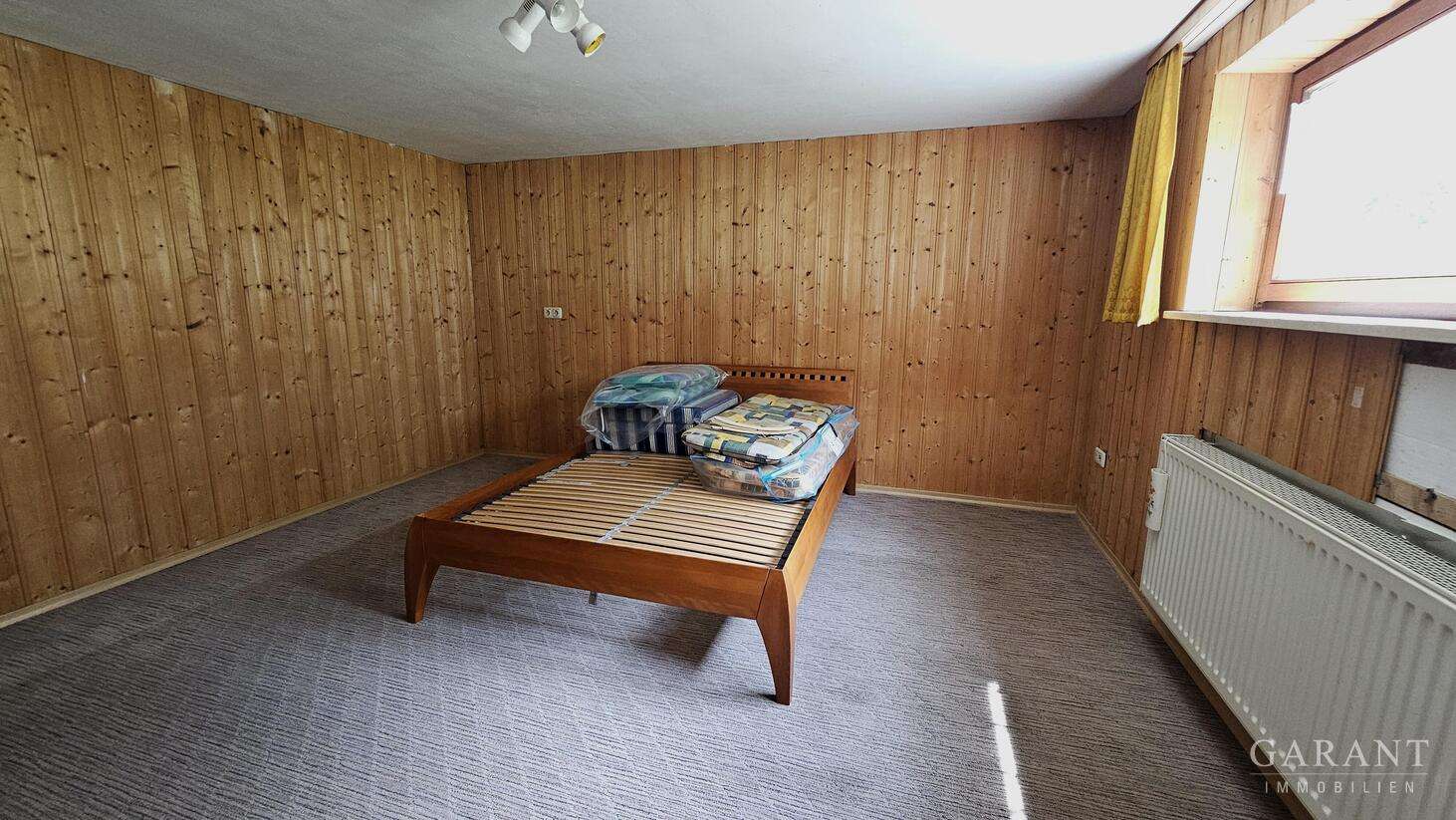 Immobilie in Ichenhausen - Charmantes Einfamilienhaus mit großem Garten und viel Platz zum Wohlfühlen - Bild 4