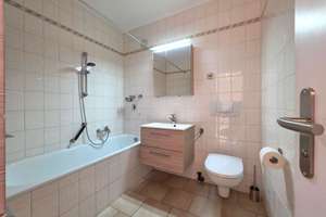 Sonnige Terrassen-Wohnung mit Blick ins Grüne in Perlach – Die vollständige Adresse der Immobilie erhältst du vom Anbieter., 81737 Neuperlach, München – Vorschaubild 7