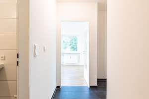 Modernisiertes großzügiges Apartment mit großem Balkon im 4. OG in München Laim - Provisionsfrei !! – Die vollständige Adresse der Immobilie erhältst du vom Anbieter., 80686 Friedenheim, München – Vorschaubild 7