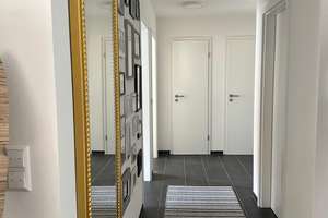Moderne 4-Zimmer-Wohnung mit großem Balkon und Tiefgaragenstellplatz in zentraler Lage – 72250 Freudenstadt – Vorschaubild 7