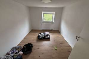 EFH, Wärmepumpe mit großem Garten und opti. Lagerhalle 75qm – Die vollständige Adresse der Immobilie erhältst du vom Anbieter., 86850 Fischach – Vorschaubild 4