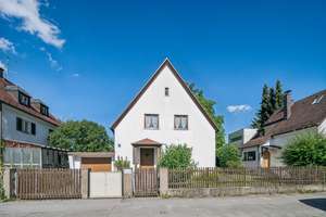 Charmantes Einfamilienhaus mit Traumgarten und viel Potenzial in Ramersdorf – Die vollständige Adresse der Immobilie erhältst du vom Anbieter., 81669 Ramersdorf, München – Vorschaubild 13