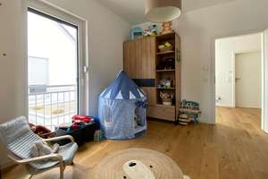 - Familientraum in Backnang - Exklusives Einfamilienhaus mit 5 Zimmern und Garten  – Die vollständige Adresse der Immobilie erhältst du vom Anbieter., 71522 Backnang – Vorschaubild 8