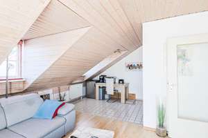 Helle 2-Zimmer Dachgeschoss Wohnung in Ingolstadt Süd – Die vollständige Adresse der Immobilie erhältst du vom Anbieter., 85051 Südwest, Ingolstadt – Vorschaubild 3