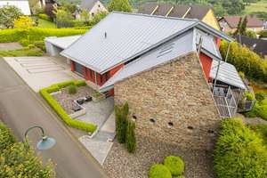 ** Großzügiges Familiendomizil mit Schwimmteich in Traumlage von Prüm/Eifel** – Die vollständige Adresse der Immobilie erhältst du vom Anbieter., 54595 Prüm – Vorschaubild 6