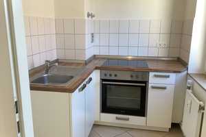 Ihre neue Wohnung: frisch renovierte 2,5-Zimmer-Wohnung, sofort anmietbar! – Grünewaldstr. 16, 23564 Lübeck – Vorschaubild 5