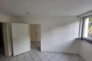 Stilvolle 2,5-Raum-Souterrain-Wohnung in Neu-Ulm – Augsburger Straße 144, 89231 Neu-Ulm – Vorschaubild 2