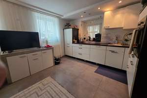 Attraktives Angebot: 4-Zimmer-Haus mit Terrasse – Neumarkt-St. Veit – Die vollständige Adresse der Immobilie erhältst du vom Anbieter., 84494 Neumarkt-Sankt Veit – Vorschaubild 1