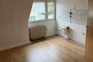 Gepflegte 2-Zimmer-Dachgeschosswohnung in Oberhausen - ab 01.11.2026 zu vermieten – Die vollständige Adresse der Immobilie erhältst du vom Anbieter., 46147 Holten, Oberhausen – Vorschaubild 7