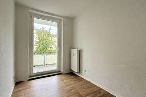 Helle 3-Raum-Wohnung im 1. Obergeschoss – 8525 Bahnhofsvorstadt, Plauen – Vorschaubild 9