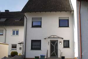Gepflegtes RMH in Rodgau Dudenhofen – Die vollständige Adresse der Immobilie erhältst du vom Anbieter., 63110 Rodgau – Vorschaubild 1