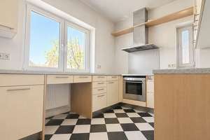 Zweifamilienhaus zwischen dem Ostpark und Parlamentsplatz - Frankfurt am Main - Ostend/Bornheim – 60385 Ostend, Frankfurt am Main – Vorschaubild 8