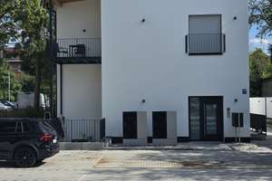 Möblierte Wohnung mit Stellplatz in München