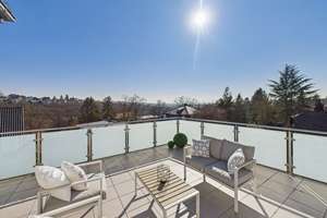 Traumhafte Ausblicke über die Stadt - Elegante Penthouse-Maisonette mit Aufzug – Die vollständige Adresse der Immobilie erhältst du vom Anbieter., 65193 Sonnenberg, Wiesbaden – Vorschaubild 9