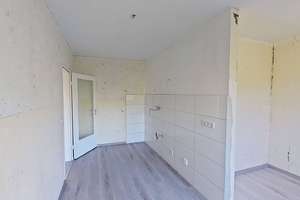 SELBST RENOVIEREN UND SPAREN: Große 4-Zimmer-Wohnung mit BALKON und viel Lichteinfall – 48159 Kinderhaus-West, Münster – Vorschaubild 14