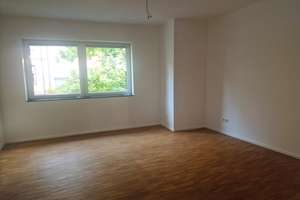 Zweitbezug nach Sanierung -3 Zimmer mit Balkon & grünem Ausblick -nur 2 Wohneinheiten – Die vollständige Adresse der Immobilie erhältst du vom Anbieter., 90409 Schleifweg, Nürnberg – Vorschaubild 5