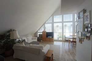 Exklusive 3-Raum-DG-Wohnung in Stuttgart – Stoßäckerstraße 56, 70563 Stuttgart – Vorschaubild 1
