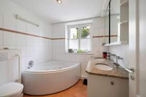 Exklusive Maisonette in erster Elbreihe – Die vollständige Adresse der Immobilie erhältst du vom Anbieter., 22587 Blankenese, Hamburg – Vorschaubild 14