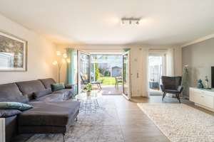 AIGNER - Charmantes Reihenmittelhaus mit Wintergarten - Ausbaupotential mit weiteren ca. 35m² – Die vollständige Adresse der Immobilie erhältst du vom Anbieter., 85551 Kirchheim bei München – Vorschaubild 1