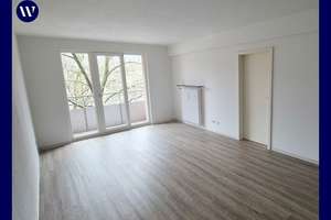 *Freiraum genießen - modernisierte 2-Zimmer-Wohnung* Tageslichtbad mit Wanne + Balkon + Aufzug