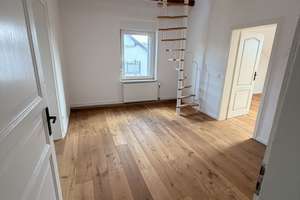 Einfamilienhaus mit Einliegerwohnung in idyllischer Lage auf der Ruhrhalbinsel – Die vollständige Adresse der Immobilie erhältst du vom Anbieter., 45257 Kupferdreh, Essen – Vorschaubild 23