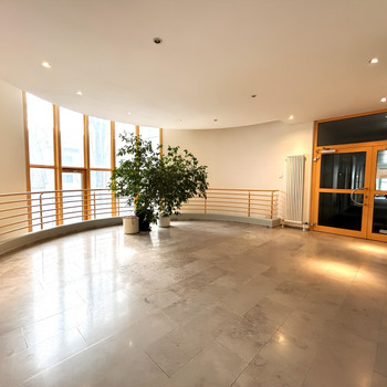 STOCK - helle Büros | flexible Raumaufteilung | modern