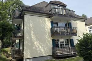 Attraktive Dachgeschosswohnung mit zwei Balkonen und Tiefgaragenstellplatz in Dresden – Die vollständige Adresse der Immobilie erhältst du vom Anbieter., 1279 Laubegast, Dresden – Vorschaubild 2