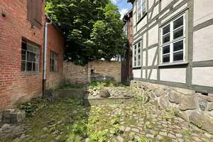 Mehrfamilienhaus in attraktiver Innenstadtlage nahe dem Warener Stadthafen mit Nebengelass & Innenho – Die vollständige Adresse der Immobilie erhältst du vom Anbieter., 17192 Waren (Müritz) – Vorschaubild 4