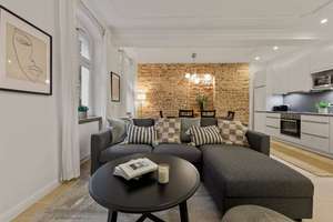 Luxurious, freshly renovated 4 room apartment in Prenzlauer Berg in the heart of Berlin – Die vollständige Adresse der Immobilie erhältst du vom Anbieter., 10405 Prenzlauer Berg, Berlin – Vorschaubild 13