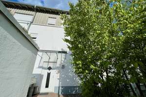 Goldige, lichtdurchflutete 1•Zimmer•Wohnung mit Ost•Balkon und Duplexparker • Laubenheim – Die vollständige Adresse der Immobilie erhältst du vom Anbieter., 55130 Laubenheim, Mainz – Vorschaubild 10