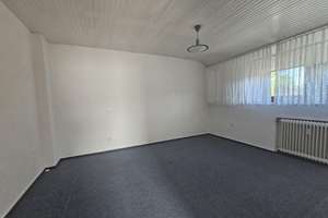 Gemütliche 2-Zimmer-Wohnung mit Einbauküche im ruhigen 4-Familienhaus im Sahlkamp. – Die vollständige Adresse der Immobilie erhältst du vom Anbieter., 30179 Sahlkamp, Hannover – Vorschaubild 4