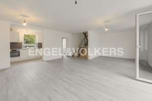 Neuer Lifestyle auf drei Etagen - Modernes und großzügiges Mittelhaus – Kernsaniert & Bezugsfertig! – Die vollständige Adresse der Immobilie erhältst du vom Anbieter., 97424 Oberndorf, Schweinfurt – Vorschaubild 1