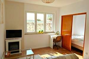 Vollmöblierte 2-Zimmer Wohnung - Stuttgart-Mitte - Altbau, saniert, modern, ruhig, Toplage – Moserstraße 15, 70182 Diemershalde, Stuttgart – Vorschaubild 1