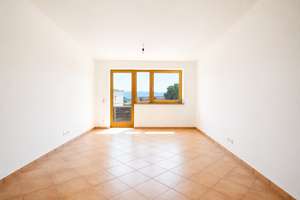 Drinnen gemütlich, draußen großzügig – 2-Zimmer-Wohnung mit sonniger Terrasse – Die vollständige Adresse der Immobilie erhältst du vom Anbieter., 83714 Miesbach – Vorschaubild 3