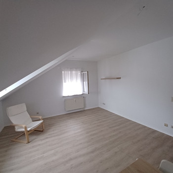 Gepflegte 2-Zimmer Dachgeschosswohnung in Passau-Heining