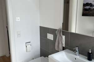 Traumhaft schöne helle 2-Zimmer Wohnung direkt am Zollhafen mit Balkon im 1. OG in Mainz-Neustadt – Die vollständige Adresse der Immobilie erhältst du vom Anbieter., 55118 Neustadt, Mainz – Vorschaubild 6
