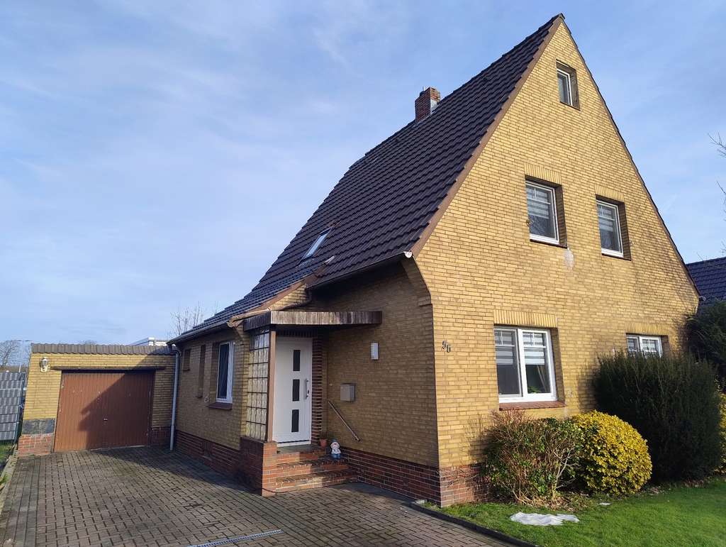 Immobilie in Nordenham - fast fertig sanierte Immobilie zu verkaufen in guter Lage - Bild 1