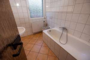 Attraktive 2-Zimmerwohnung mit großer Terrasse in Köln-Porz Grengel – Ebereschenweg 17, 51147 Grengel, Köln – Vorschaubild 5