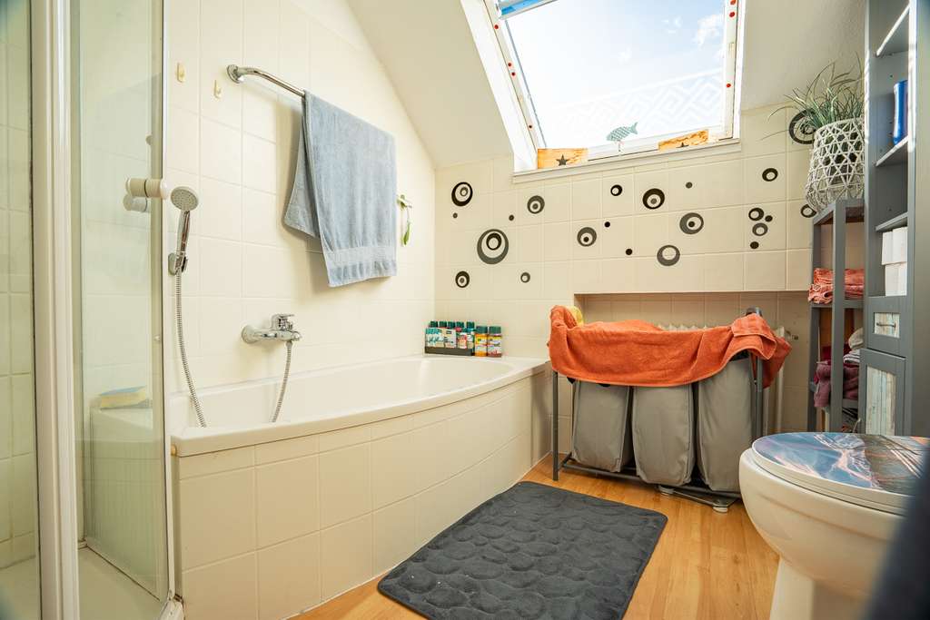 Immobilie in Bad Rothenfelde - Charmante Dachgeschosswohnung mit Loggia & Stellplatz in Bad Rothenfelde - Bild 4