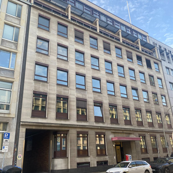 Say hello to: Helles Büro auf der Cremon Insel