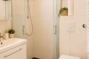 Gelegenheit! Stilvolle 1,5-Zimmer-Altbauwohnung Tempelhof – Schönburgstrasse 9, 12103 Tempelhof, Berlin – Vorschaubild 4