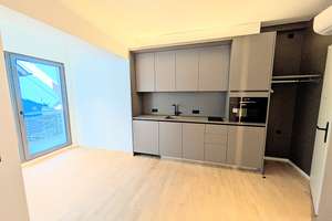 Stylisches City-Apartment mit Balkon – Wohnen im Herzen von Stuttgart – Die vollständige Adresse der Immobilie erhältst du vom Anbieter., 70178 Feuersee, Stuttgart – Vorschaubild 2