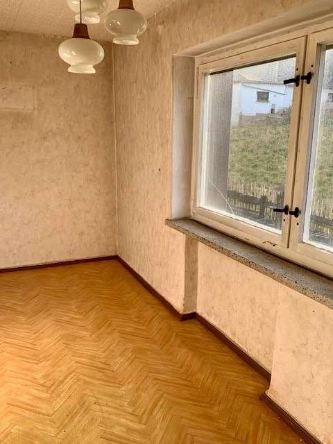 Immobilie in Heinsdorfergrund - Älteres Haus sucht Handwerker ! - Bild 1