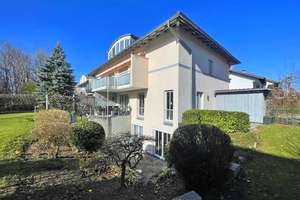 Attraktives Mehrfamilienhaus in begehrter Lage von Stephanskirchen – Die vollständige Adresse der Immobilie erhältst du vom Anbieter., 83071 Stephanskirchen – Vorschaubild 9
