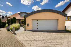 Wohnen der Extraklasse: mit überdachter Dachterrasse und Doppelgarage! – Hofstatt 14, 74226 Nordheim – Vorschaubild 4