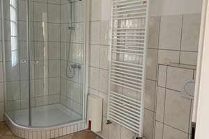 Für Gartenliebhaber, Einfamilienhaus in Ratingen (150 m², 3 Zi.) ab 15.07.2026 – Hülsenbergweg 58, 40885 Lintorf, Ratingen – Vorschaubild 10